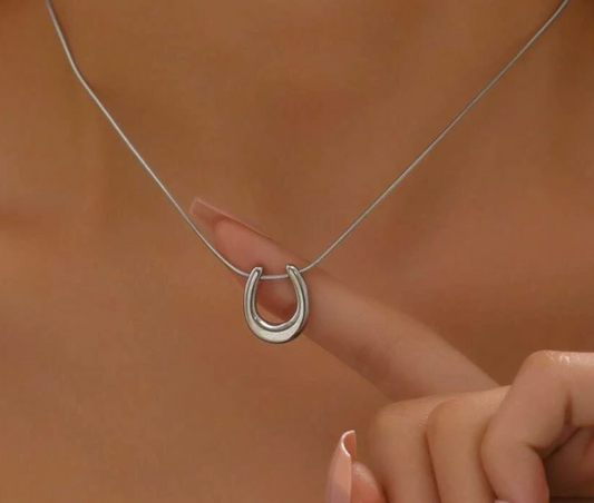 Fashion Stainless Steel U-shaped Necklace