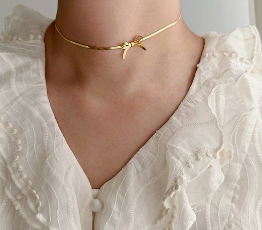 Delicate Stainless Steel Choker Necklace With A Bow